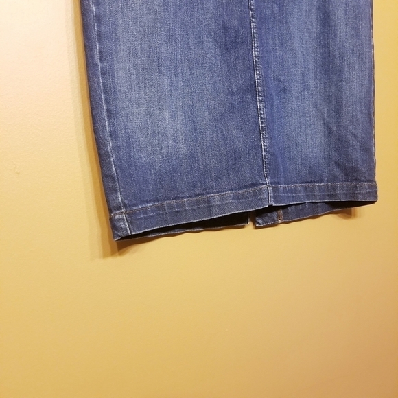 Lucky Brand | Denim Pencil Skirt w/ Back Slit (8) - Picture 4 of 8